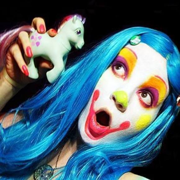 Meet your Posher, Melissa - Picture 1 of 1